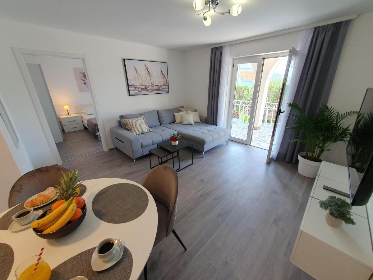 Apartment Zvjezdana Trogir Ngoại thất bức ảnh